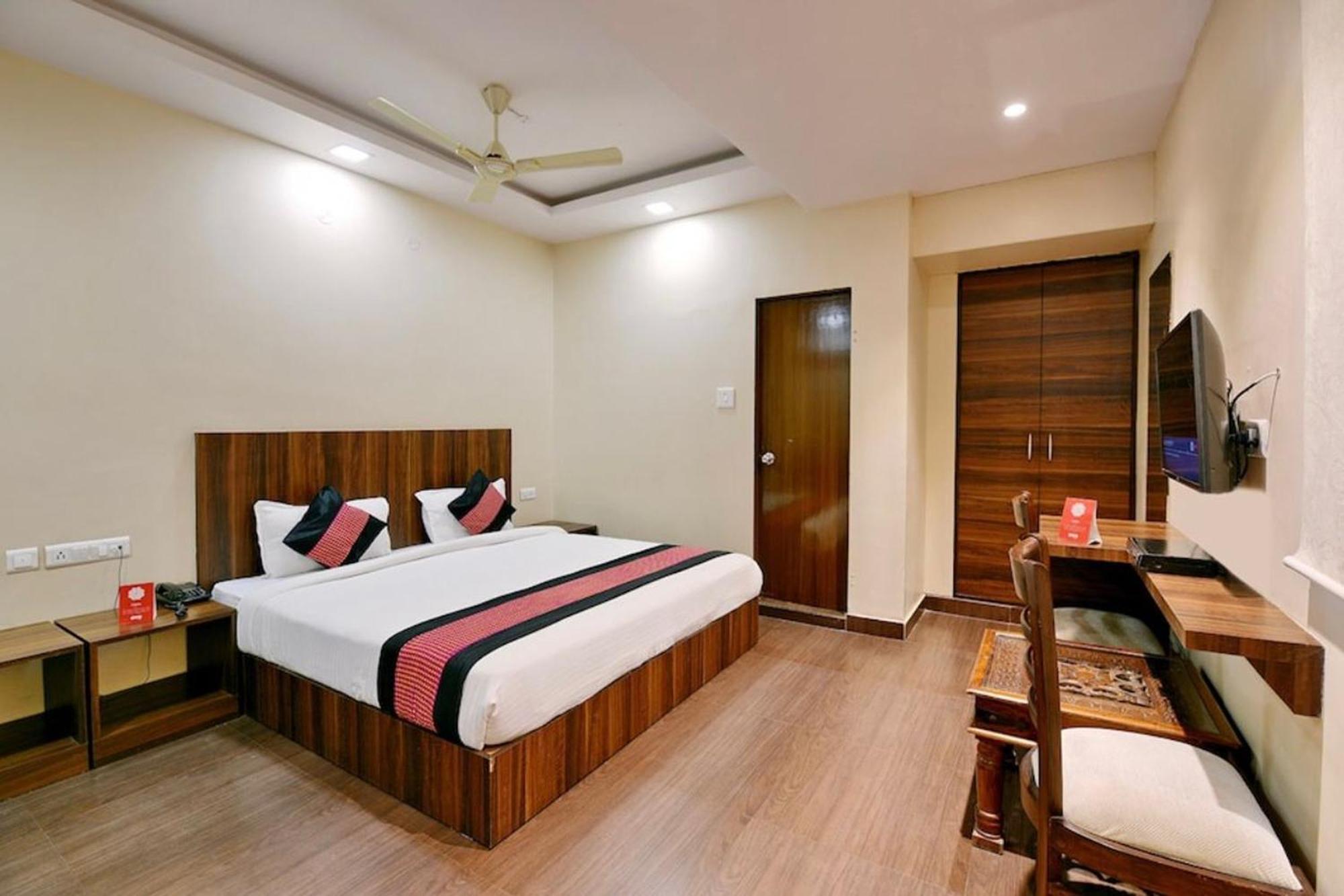 Hotel Rang Mahal Near Jaipur International Airport 외부 사진