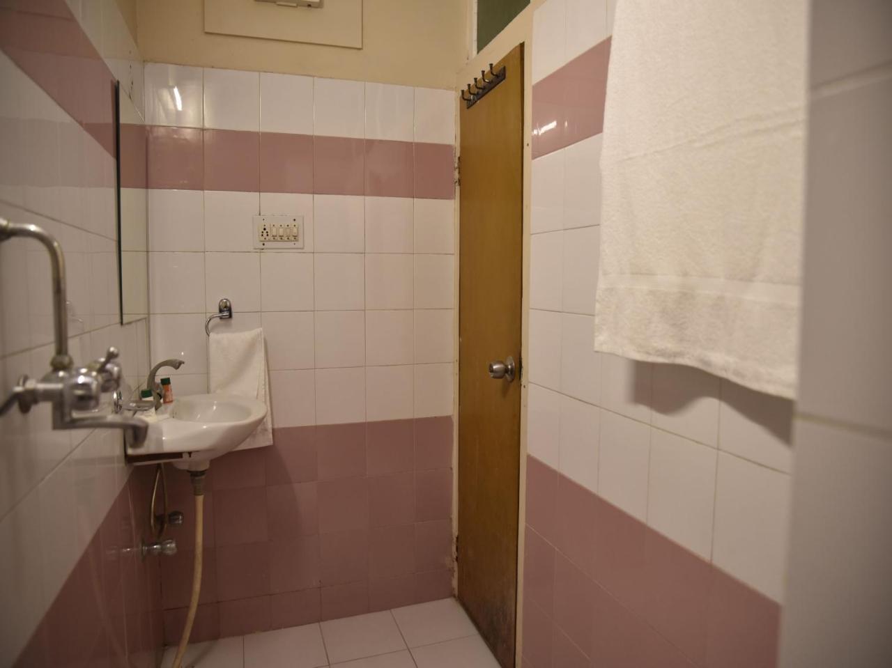 Hotel Rang Mahal Near Jaipur International Airport 외부 사진